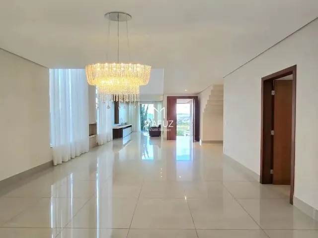 Imagem 5: Casa para Aluguel com 4 Quartos (1 Suíte Master), Vista para Lagoa e Varanda Gourmet