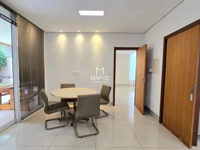 Imagem 7: Casa para Aluguel com 4 Quartos (1 Suíte Master), Vista para Lagoa e Varanda Gourmet