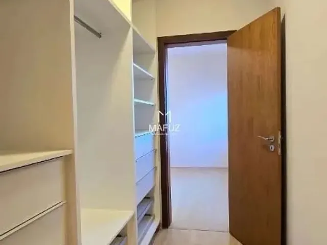 Imagem 4: Casa para Aluguel com 4 Quartos (1 Suíte Master), Vista para Lagoa e Varanda Gourmet