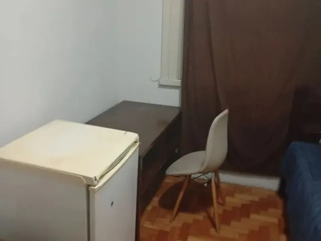 Imagem 2: Alugo Quarto Quarto com aluguel por R$1.000 /mês