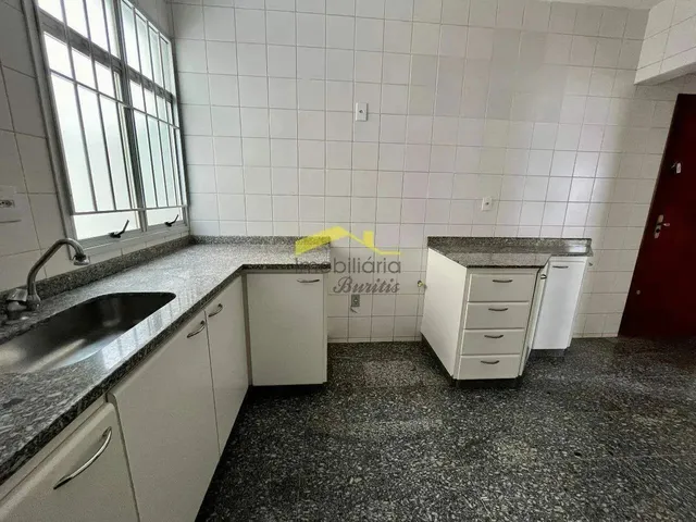 Imagem 13: Apartamento 3 Quartos para Locação em Rua Tranquila e Bem Localizada