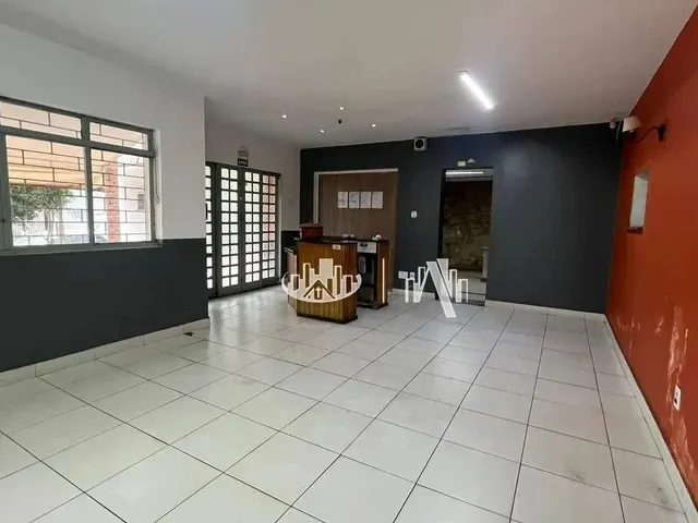Imagem: Casa com 3 Quartos para Alugar, 250 M²