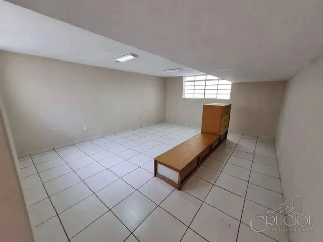 Imagem 2: Casa com 8 Dormitórios para Alugar, 243 M² por R$ 6.600,00/Mês - Centro - Londrina/Pr