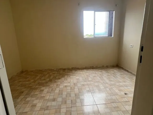 Imagem 3: Casa no 2º Andar. Varanda, 1 Banheiroe2 Dormitórios