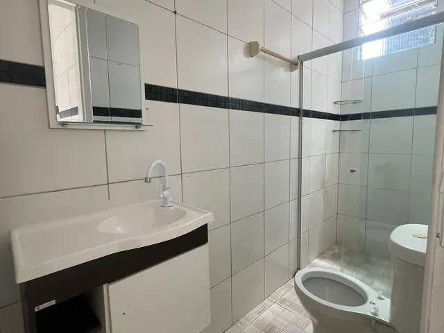 Imagem 7: Casa no 2º Andar. Varanda, 1 Banheiroe2 Dormitórios