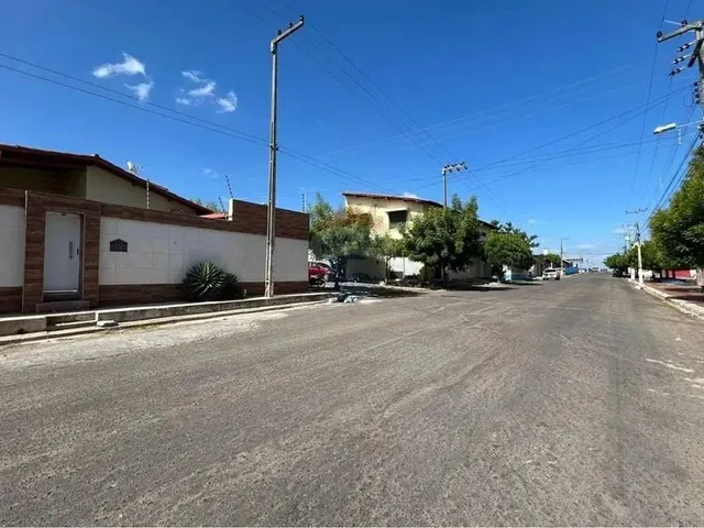 Imagem 10: Casa de 3 Quartos, Deck com Piscina e Churrasqueira, em Iguatu/Ce