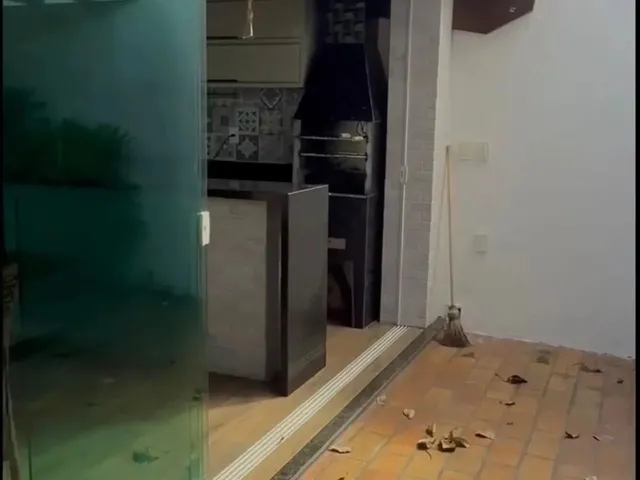 Imagem: Aluga-Se, Uma Casa Mobiliada no Bairro Sim