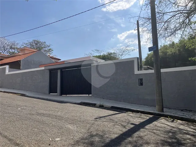 Imagem: A casa possui 4 Dormitórios, 4 Suítes, 5 Banheiros, 4