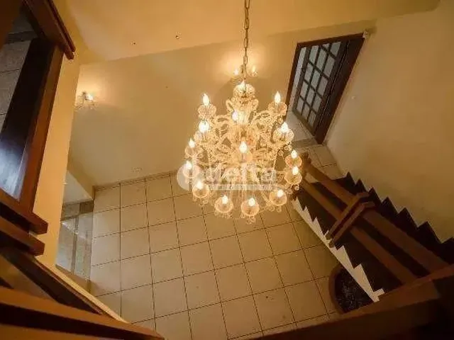 Imagem: Casa Comercial Disponível para Locação