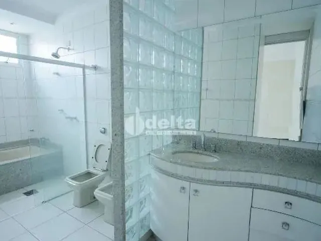 Imagem 7: Casa Comercial Disponível para Locação no Bairro Centro em Uberlândia-Mg