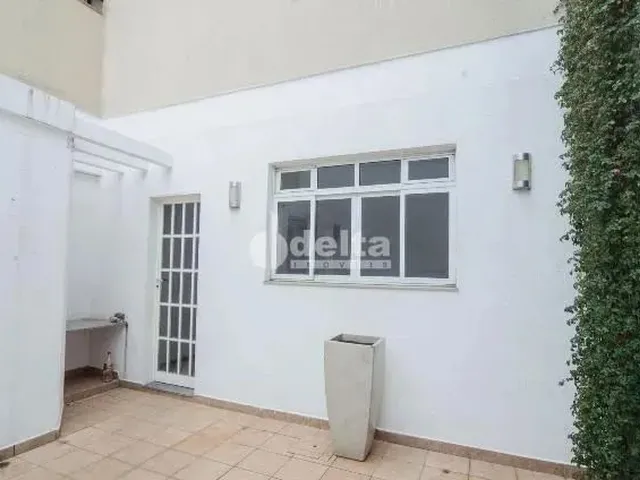 Imagem 3: Casa Comercial Disponível para Locação no Bairro Centro em Uberlândia-Mg