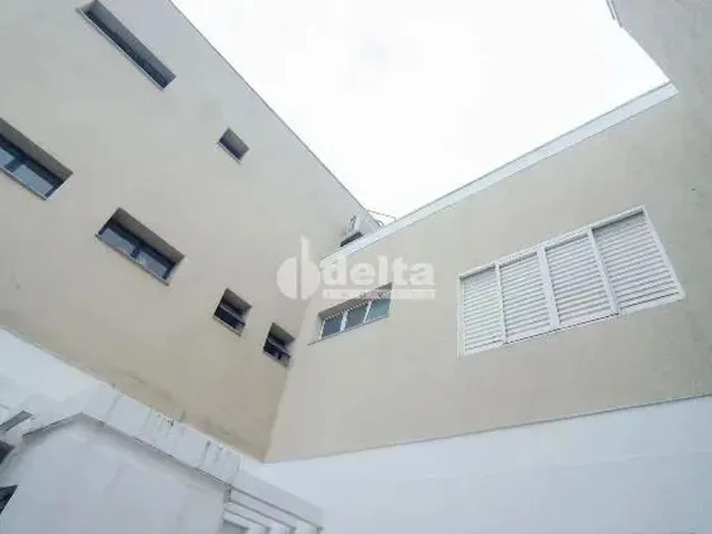 Imagem 6: Casa Comercial Disponível para Locação no Bairro Centro em Uberlândia-Mg