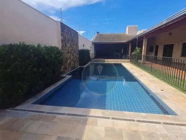 Imagem: Casa com 3 Dormitórios À Venda, 300 M²
