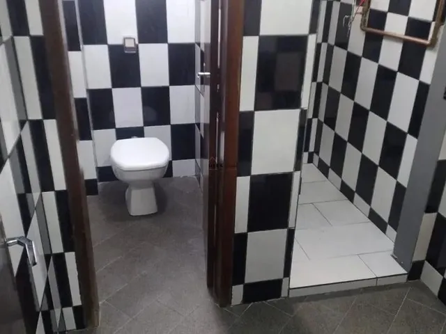 Imagem 12: Loja Comercial com 252M² para Locação no Bacacheri em Curitiba - Pr Ref: Lo0008