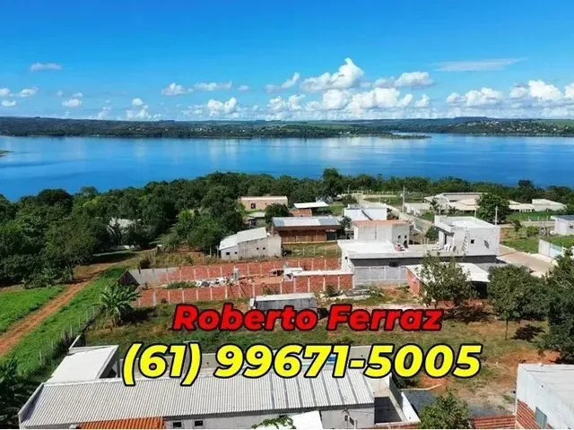 Imagem: O terreno possui 4 Dormitórios, 2 Suítes, 1 Banheiro,