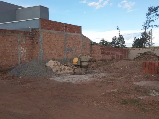 Imagem: Vendo Lote 26 de Setembro
