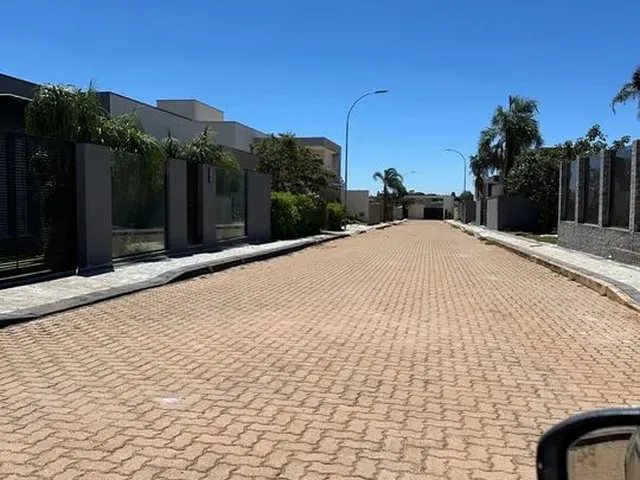 Imagem: Vendo Lote Murado e Aterrado. Rua da Brasnica
