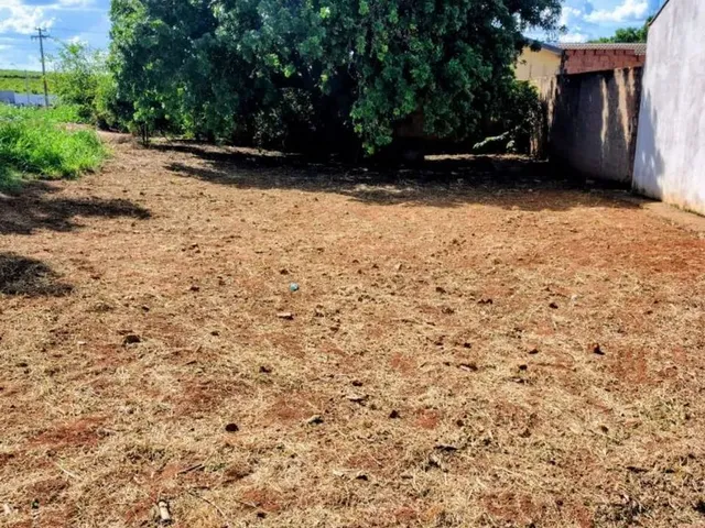 Imagem: Vende-Se Terreno em São Lourenço do Turvo