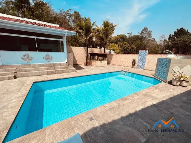 Imagem: Casa com Piscina a Venda no Condominio Ibirapitanga!