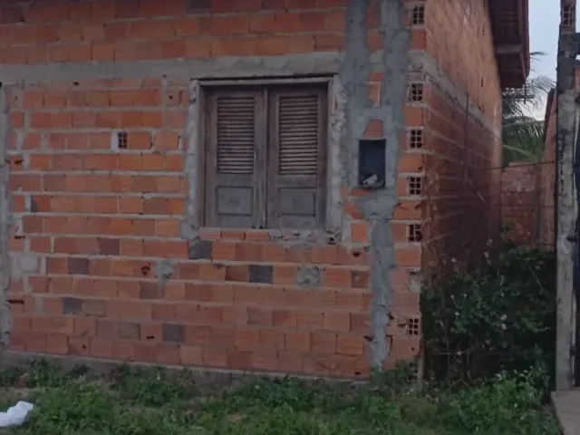 Imagem: Vendo Casa com 2 Quartos, Sala Cozinha