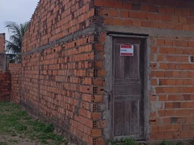 Imagem 4: Vendo Casa com 2 Quartos , Sala Cozinha e Banheiro Sem Reboco , no Bairro Novo Paço