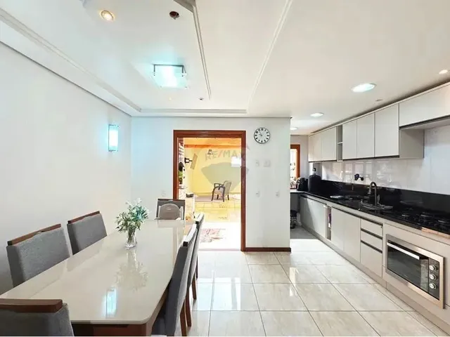 Imagem 8: Casa com 4 Dormitórios, Sendo Duas Suítes, 120M² Privativos, Espaço Gourmet, Spa Com
