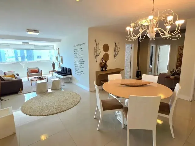 Imagem 1: Imóvel para Aluguel Tem 157 Metros Quadrados com 3 Quartos em Ponta do Farol - São