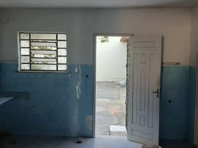 Imagem 6: Imóvel para Aluguel com 250 Metros Quadrados com 5 Quartos em Renascença - São Luís