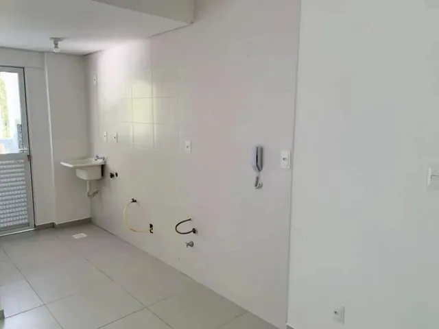 Imagem 2: Apartamento com 2 Dormitórios para Alugar, 57 M² por R$ 2.048,19/Mês - Aririú