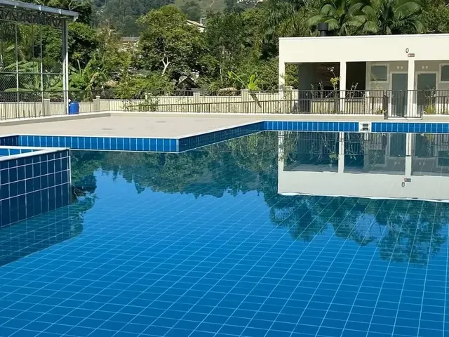 Imagem: Alugo Apartamento Novo de 02 Dormitórios