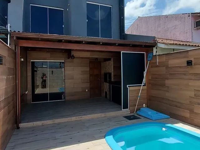 Imagem: Sobrado Semimobiliado com Piscina e Área
