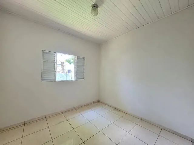 Imagem 5: Casa para Alugar em Maringá, Zona 04, com 2 Quartos, com 74.7 M²