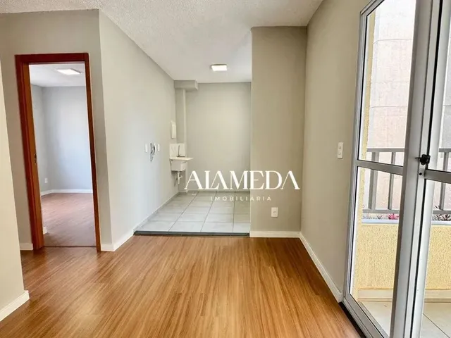 Imagem 9: Apartamento com 2 Quartos e Sacada com Churrasqueira para Alugar, 47 M² por R$ 990/Mês