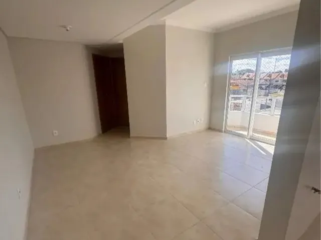 Imagem 3: Alugo Apto C/ Suíte e 2 Vagas de Garagem