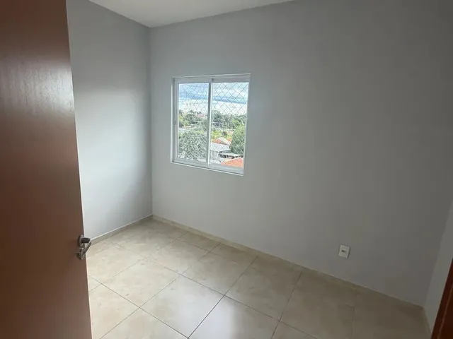 Imagem 6: Alugo Apto C/ Suíte e 2 Vagas de Garagem