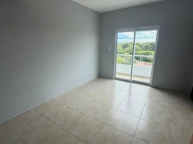 Imagem 7: Alugo Apto C/ Suíte e 2 Vagas de Garagem