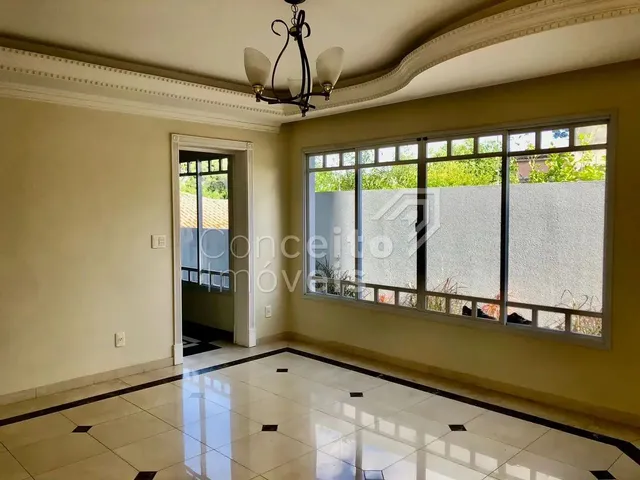 Imagem 3: Sobrado Triplex com Piscina - Centro