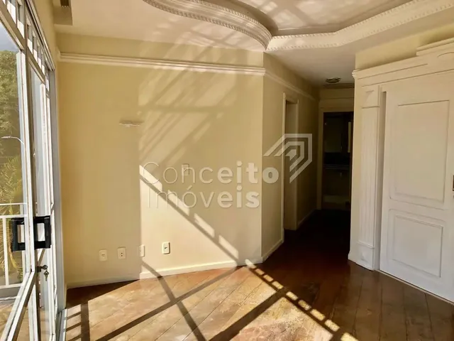 Imagem 4: Sobrado Triplex com Piscina - Centro
