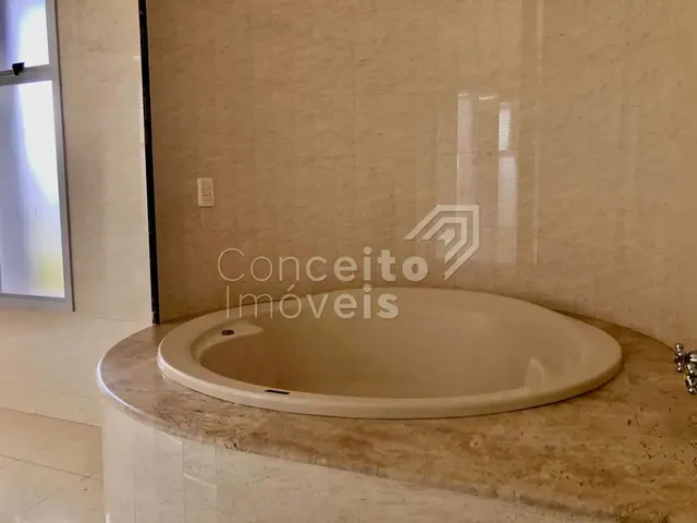 Imagem 14: Sobrado Triplex com Piscina - Centro