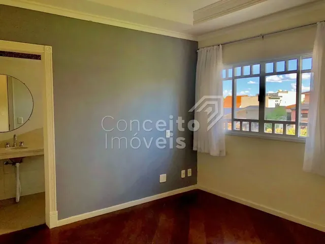 Imagem 16: Sobrado Triplex com Piscina - Centro