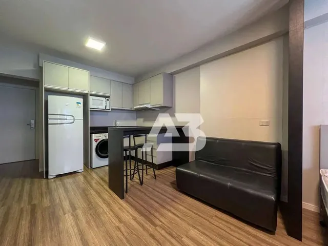 Imagem 1: Apartamento com 1 Dormitório para Alugar por R$ 2.890,00/Mês - Centro - Curitiba/Pr