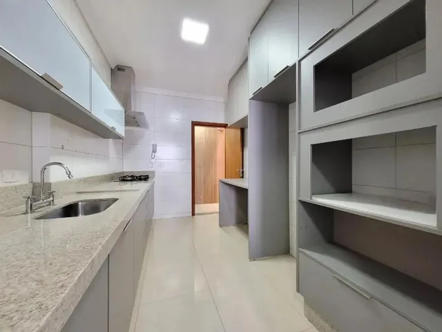 Imagem 10: Apartamento para Alugar em Maringá, Zona 01, com 2 Quartos, com 111.01 M², Edifício