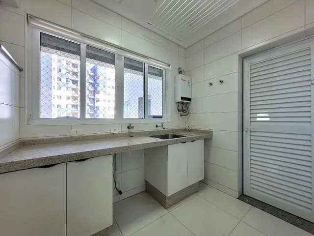 Imagem 7: Apartamento para Alugar em Maringá, Zona 01, com 2 Quartos, com 111.01 M², Edifício