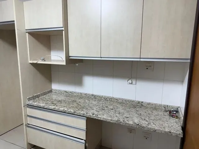 Imagem 13: Apartamento com 3 Quartos para Alugar no Novo Centro de Maringá - Zona 01