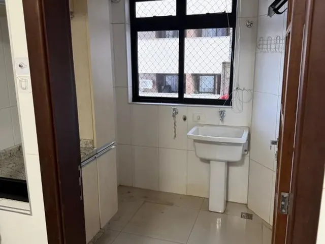 Imagem 10: Apartamento com 3 Quartos para Alugar no Novo Centro de Maringá - Zona 01