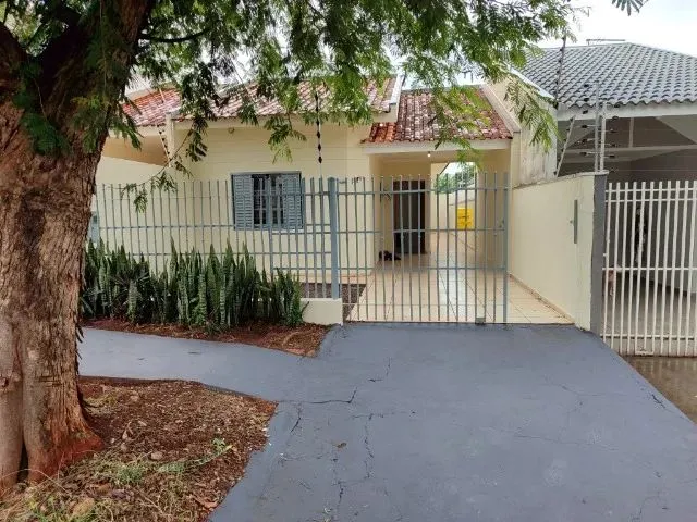 Imagem 1: Casa para Alugar com 03 Quartos com Ótima Localização no Jardim Catedral