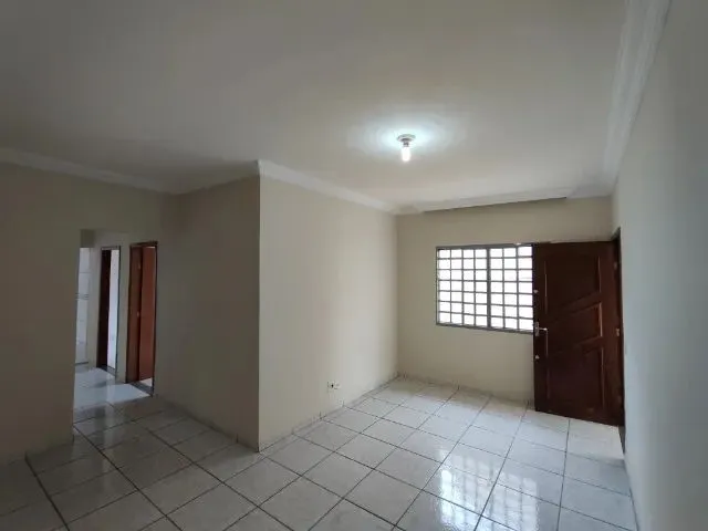 Imagem 16: Casa para Alugar com 03 Quartos com Ótima Localização no Jardim Catedral