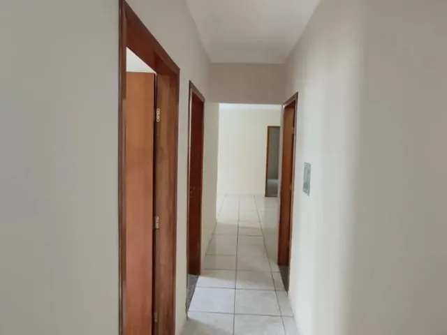 Imagem 9: Casa para Alugar com 03 Quartos com Ótima Localização no Jardim Catedral