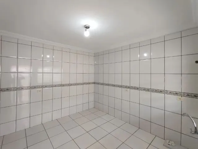 Imagem 6: Casa para Alugar com 03 Quartos com Ótima Localização no Jardim Catedral