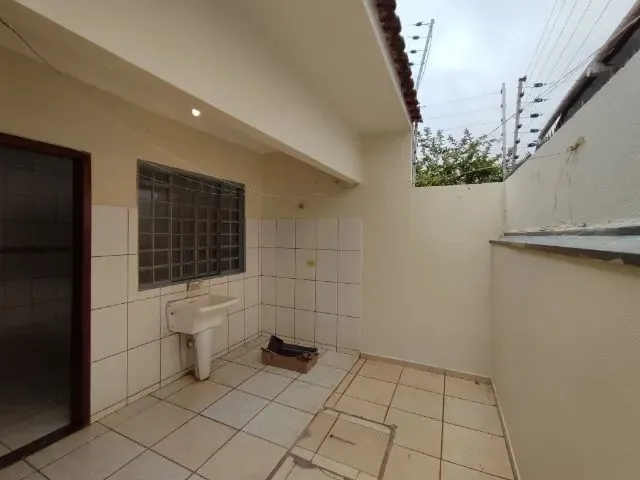 Imagem 11: Casa para Alugar com 03 Quartos com Ótima Localização no Jardim Catedral